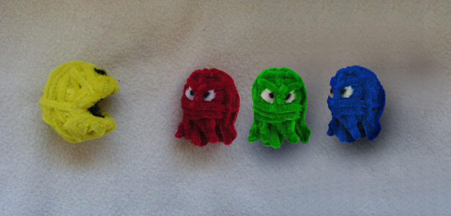 Pac Man vs. Ghosts by fuzzyfigureguy on DeviantArt