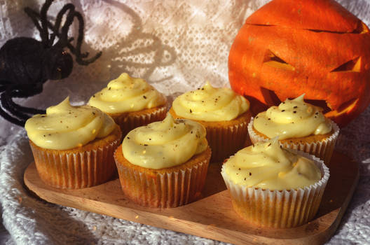 363 - Spicy Pumpkin CupCakes | Halloween