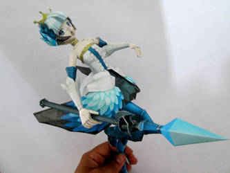 Papercraft - Gwendolyn 05