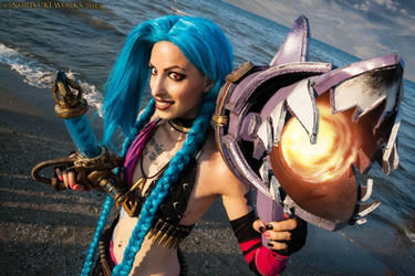 Jinx - League of Legends Cosplay by MissHatred