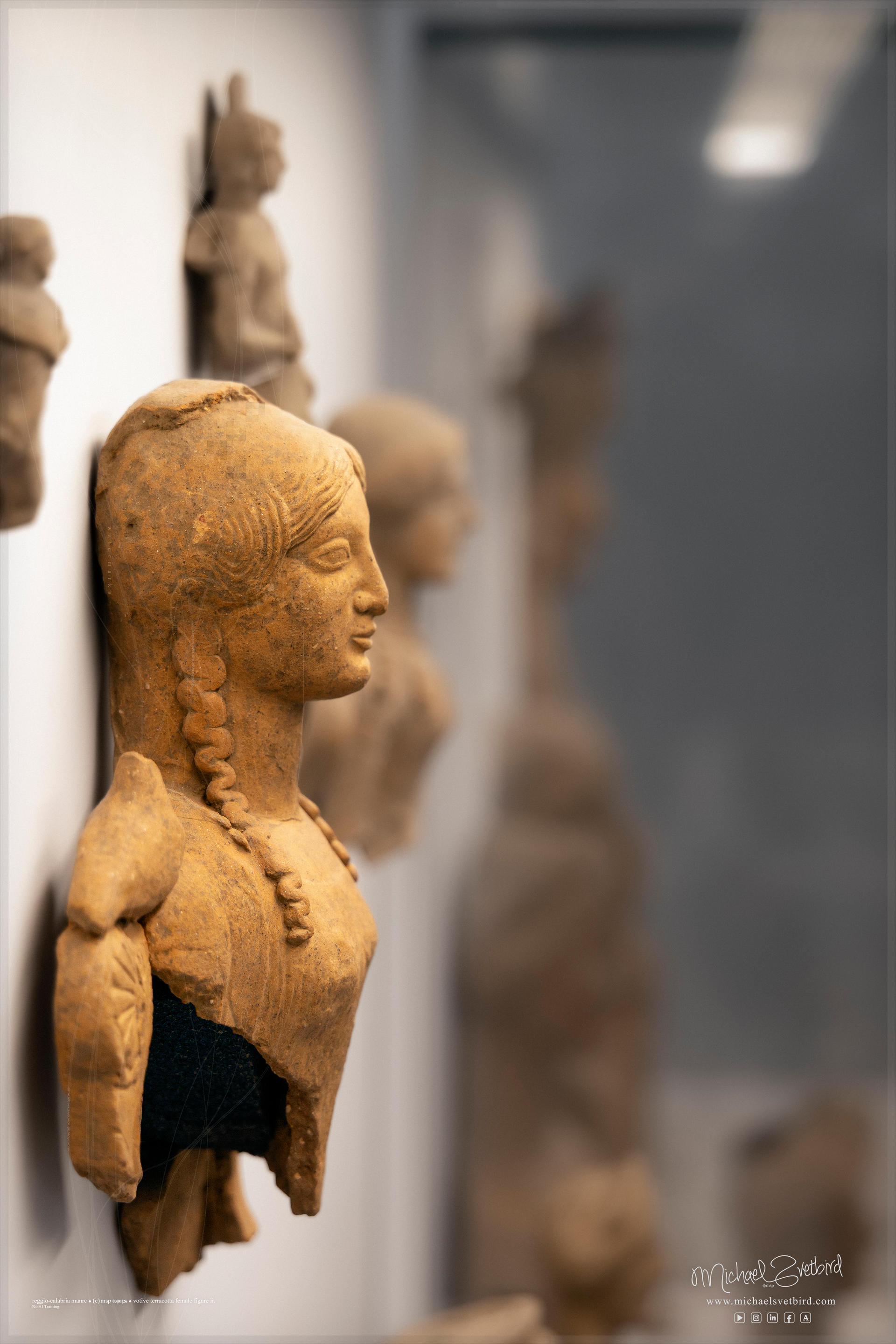 FEMALE VOTIVE FIGURE: Terracotta from Medma II.