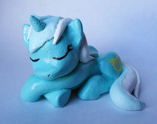 Sleeping Lyra sculpture