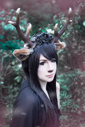 Black Huge Deer Headpiece by tinkercast