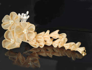 Sparkle Organza Gold Kanzashi