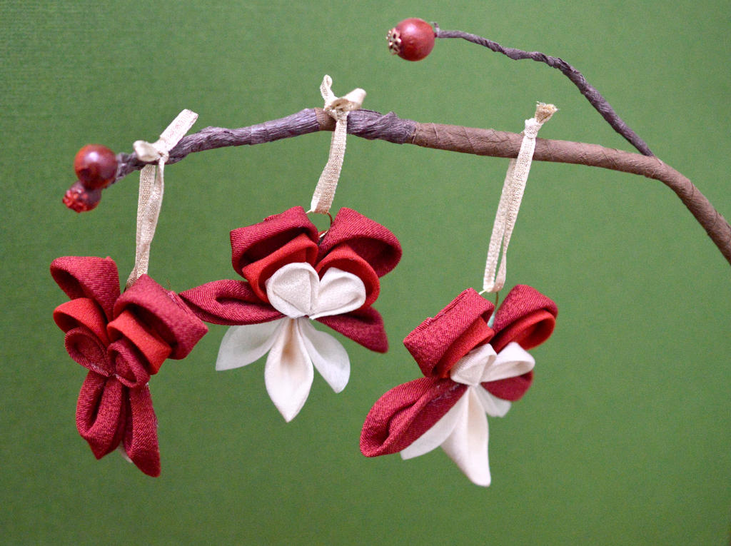 Bleeding Hearts in Kimono Fabric. Ornaments.