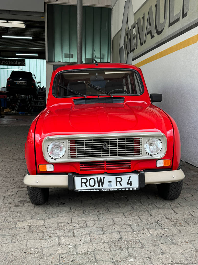 Renault R4 by derWahreHorst on DeviantArt