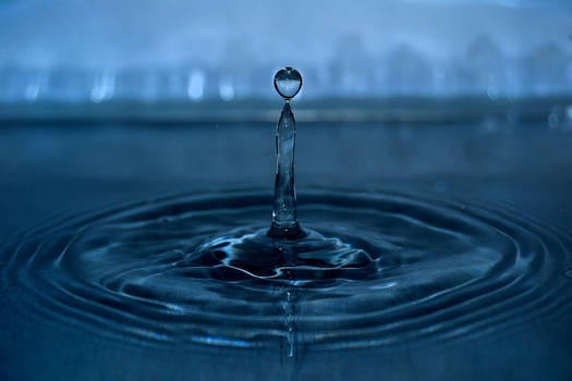 Yet another water droplet