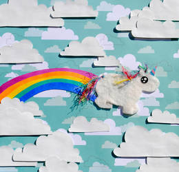 Chubby Unicorn Farts Rainbows