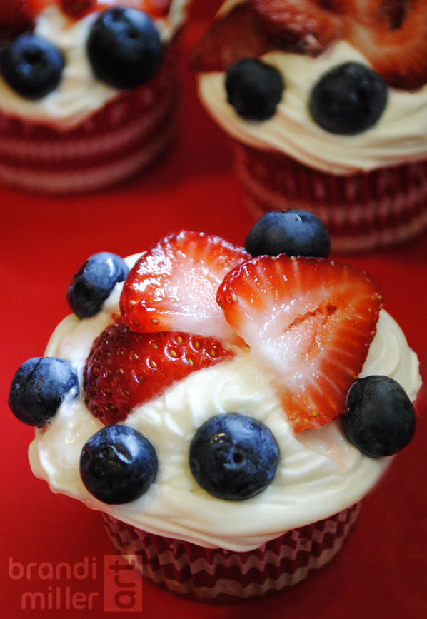 4th of July Cupcakes by brandimillerart