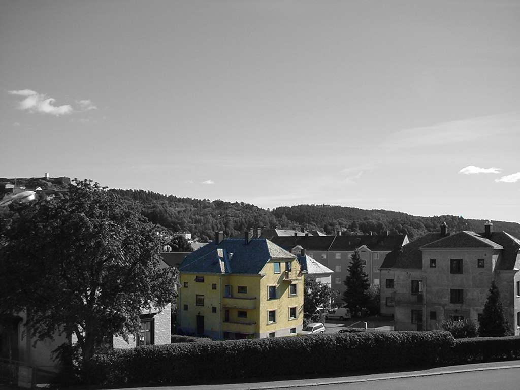 A Confused House by shippyman on DeviantArt