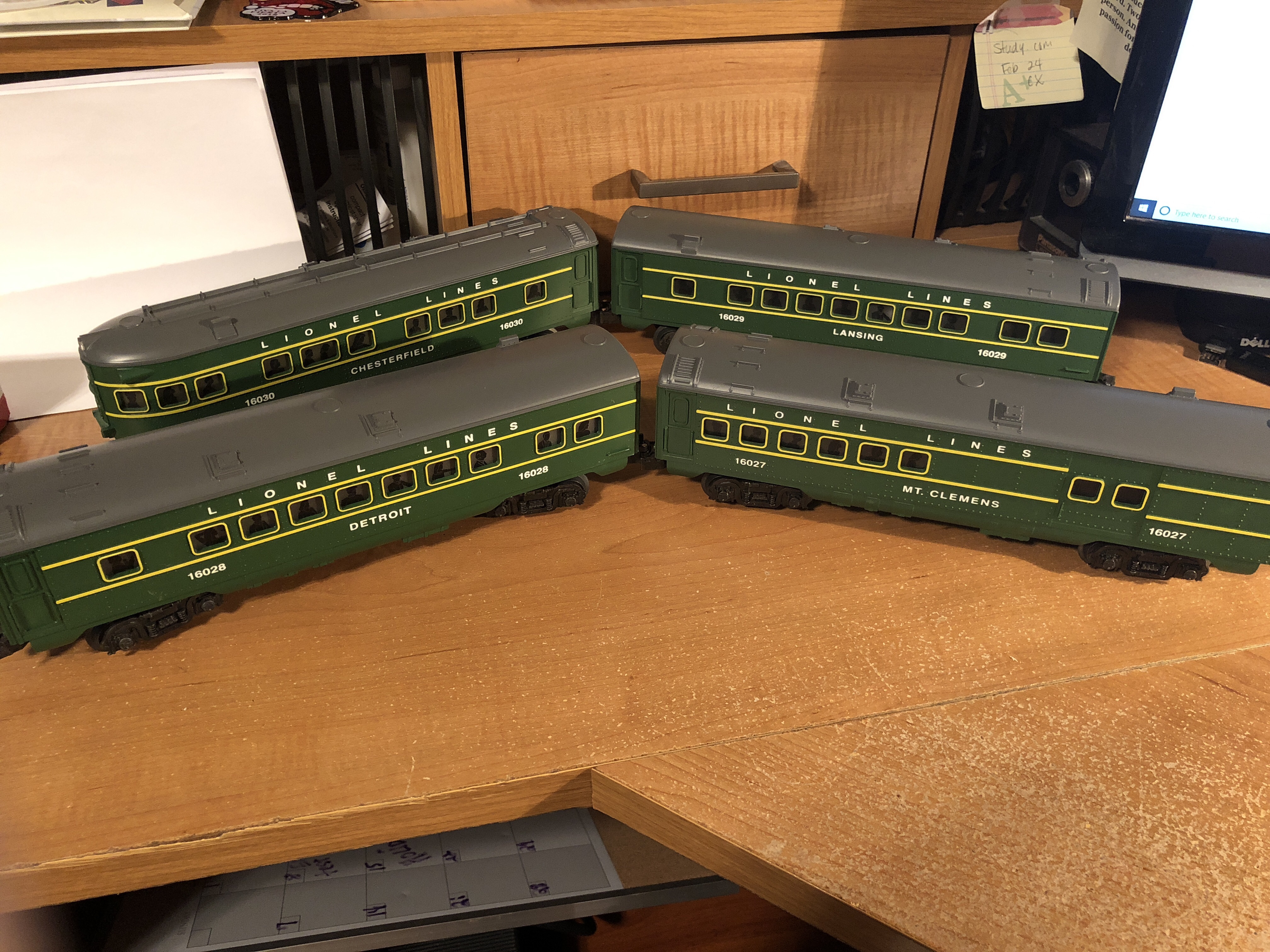 Lionel #11712 Great Lakes Express Passenger Cars