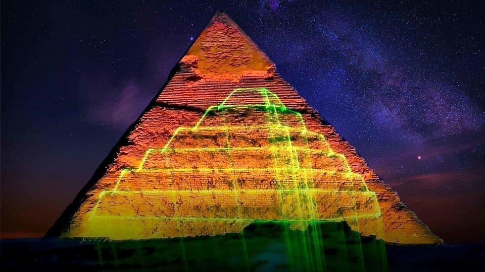 Pyramiden Lichtshow