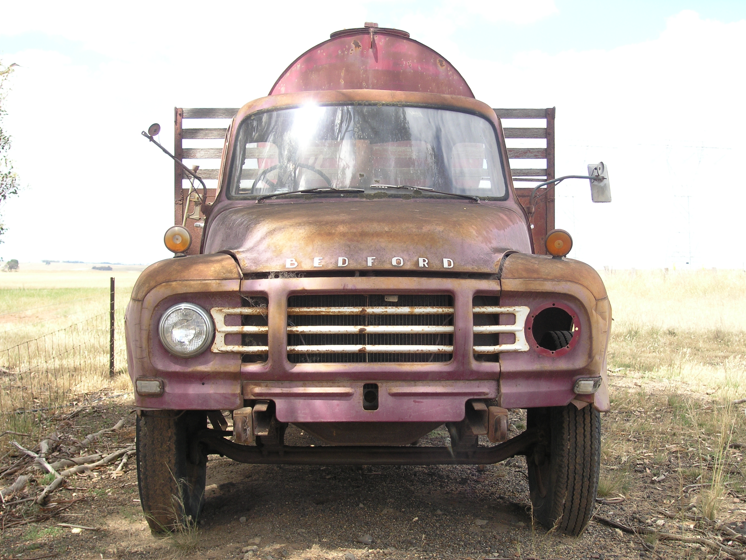 OLD TRUCK 1