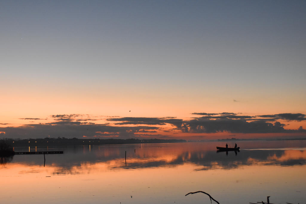 fishermen in their kingdom by daruthin