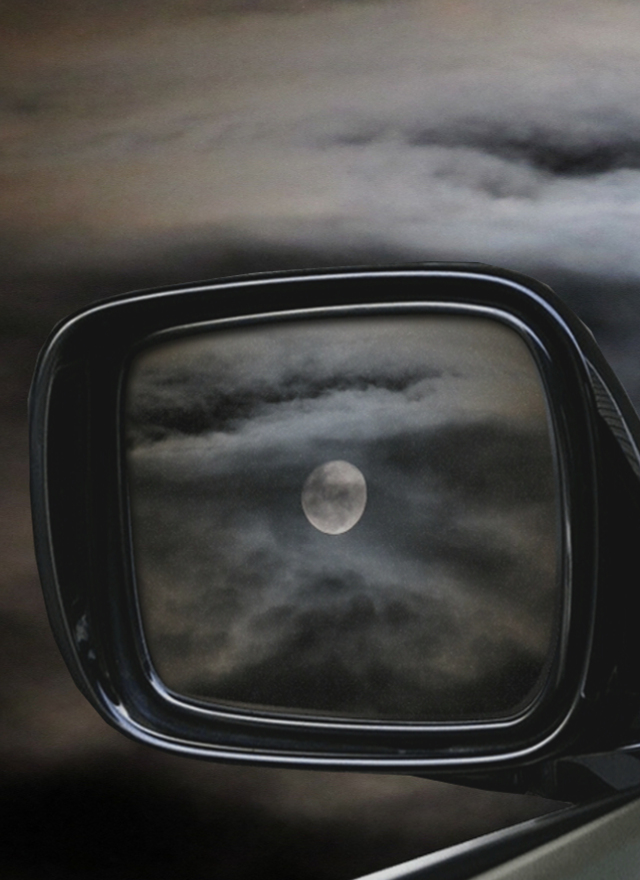 Rearview Moon .PipCamera app by lousephyr