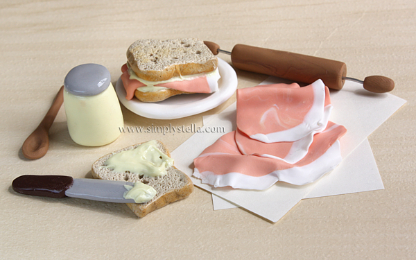 Making Sandwiches - Miniatures