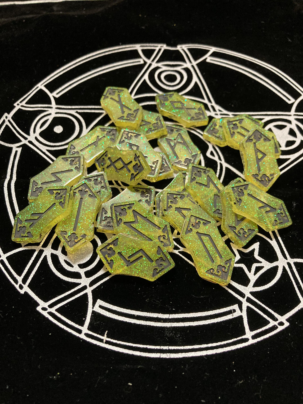 Yellow runes by Enaliter on DeviantArt