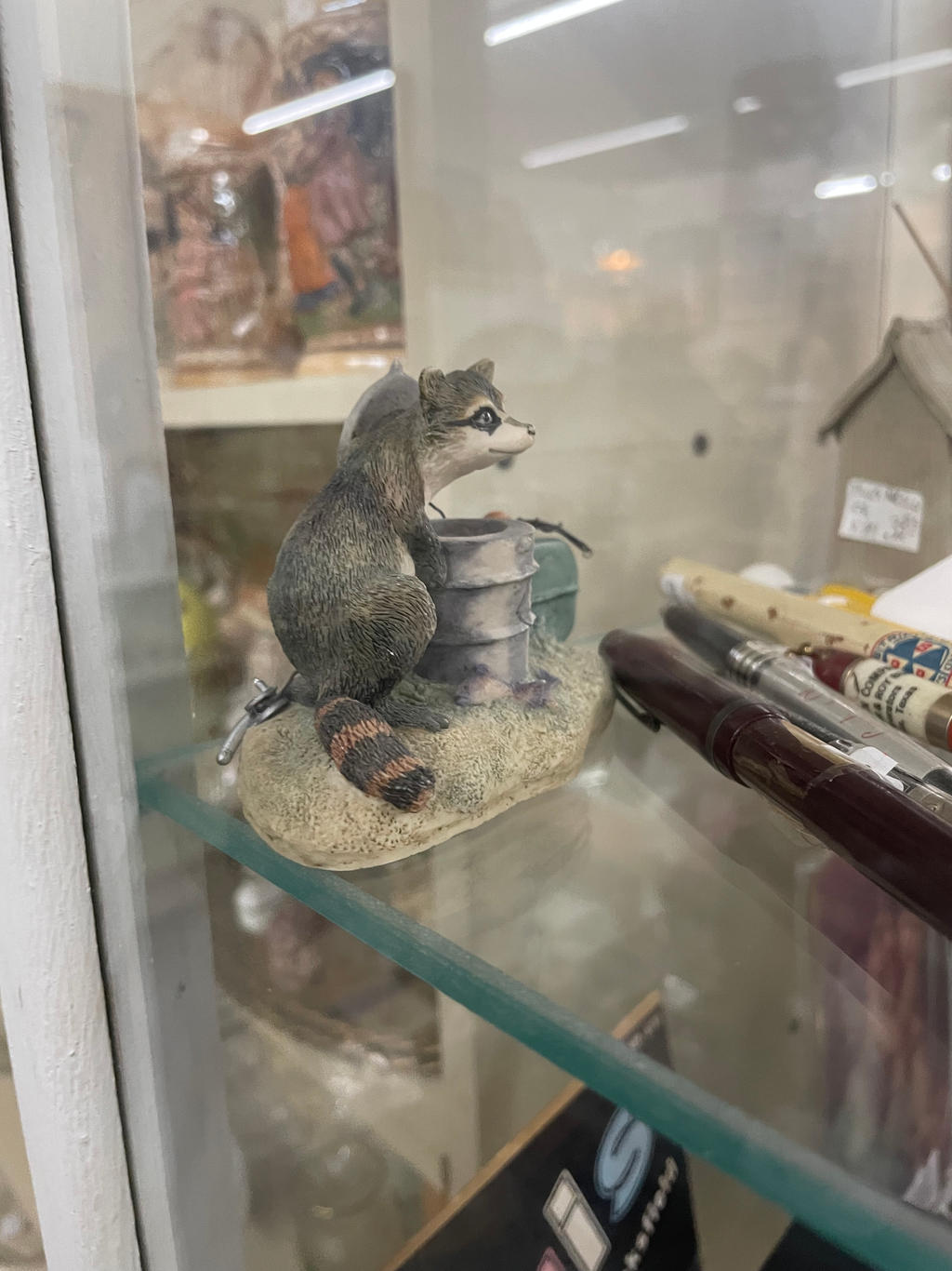 Three Raccoon Statue Raccoon Statue. by JohnDavidbiehl on DeviantArt