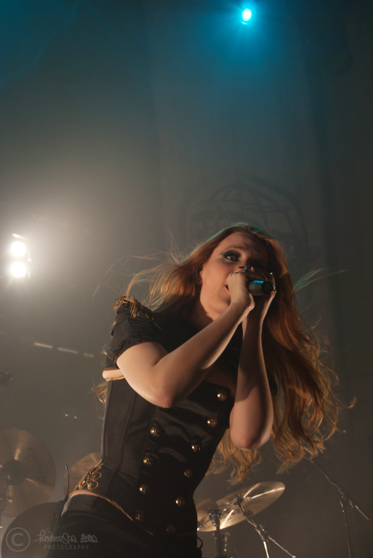 Simone Simons