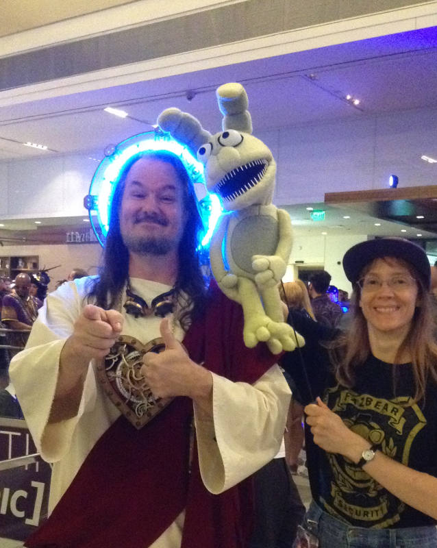 Plushtrap made a friend at Dragon*Con