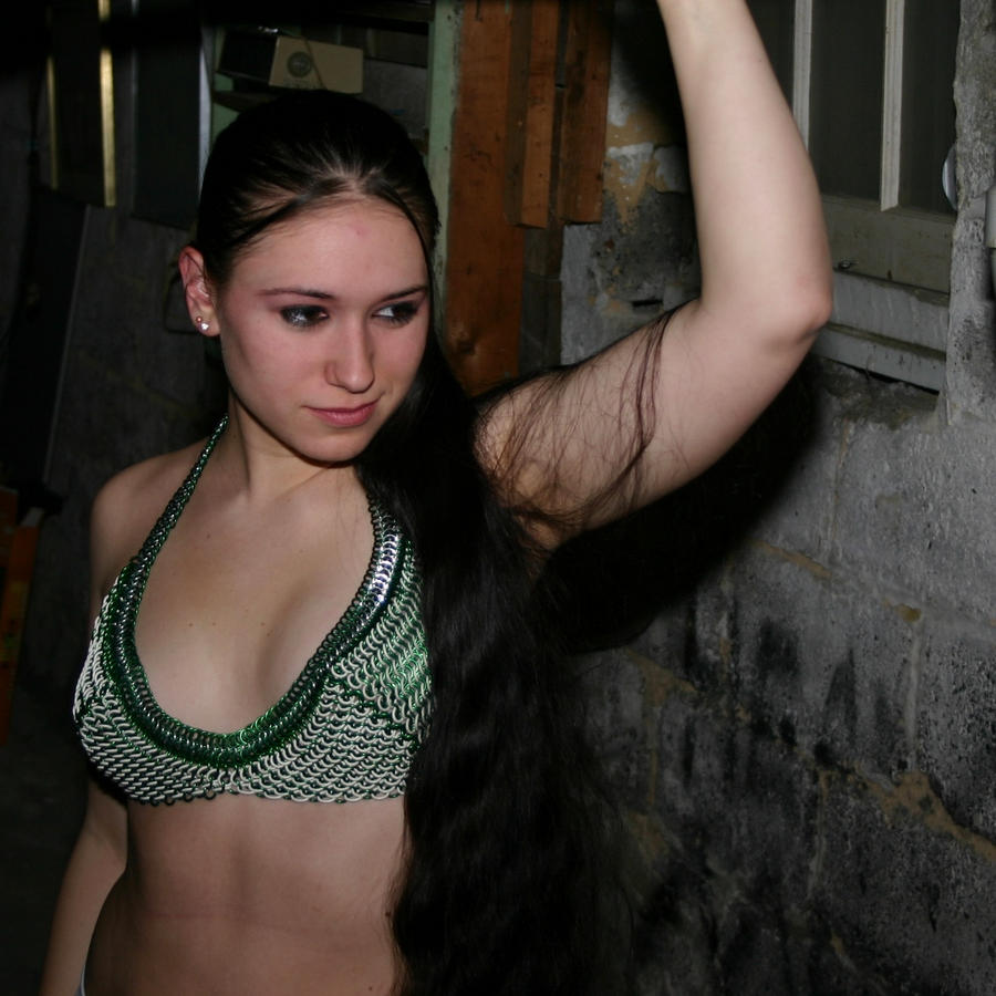 Reyn: Green Chainmail Bikini 1