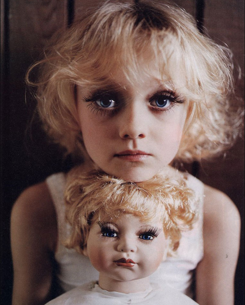 Dakota Fanning the doll stock