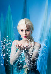 Elsa - Littlebit of Snow