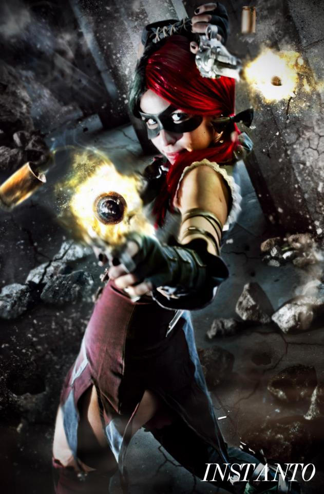 Harley Quinn INJUSTICE: Gods Among Us Cosplay