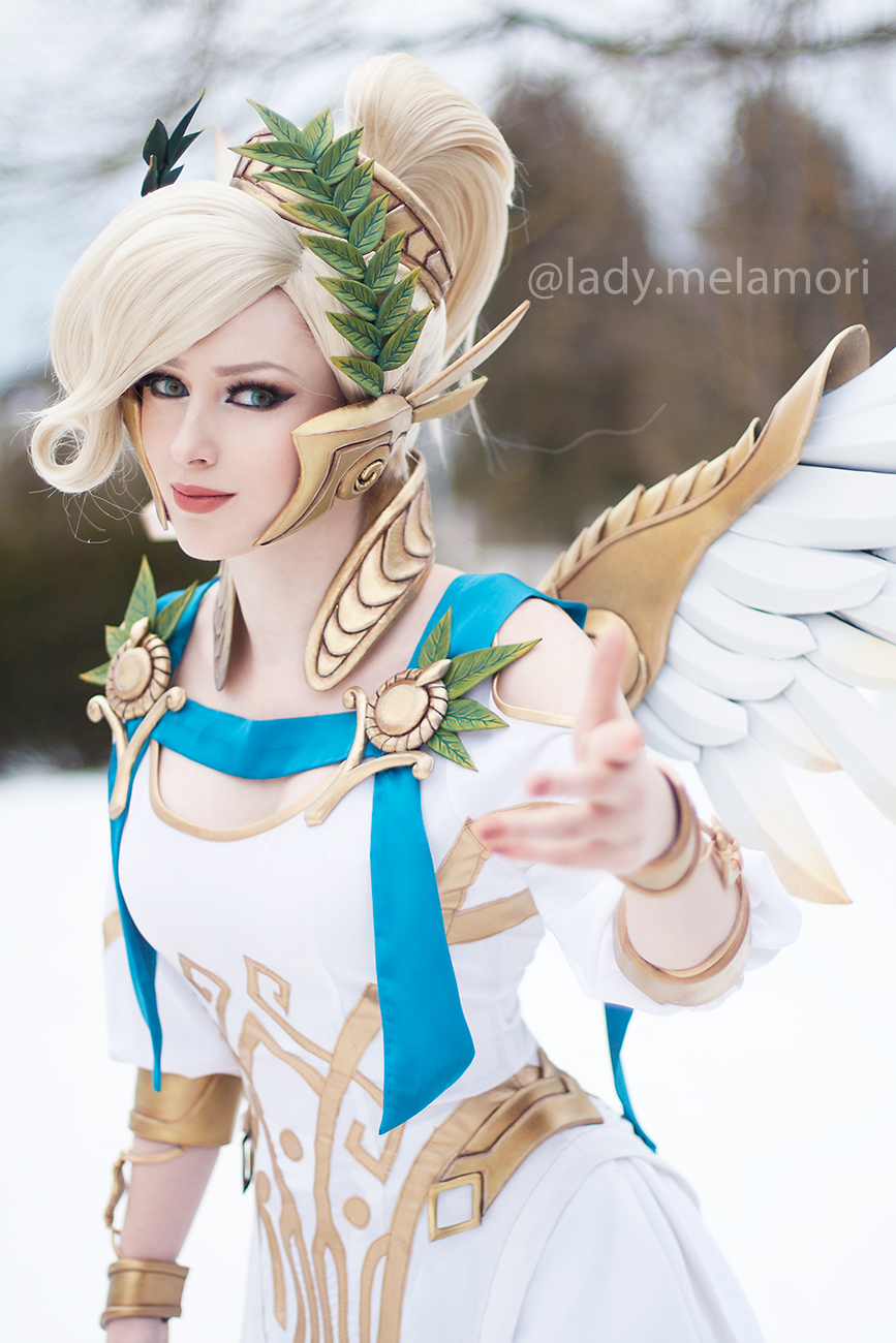 Winged victory Mercy cosplay