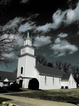 .:Beautifully Eerie Chapel:.