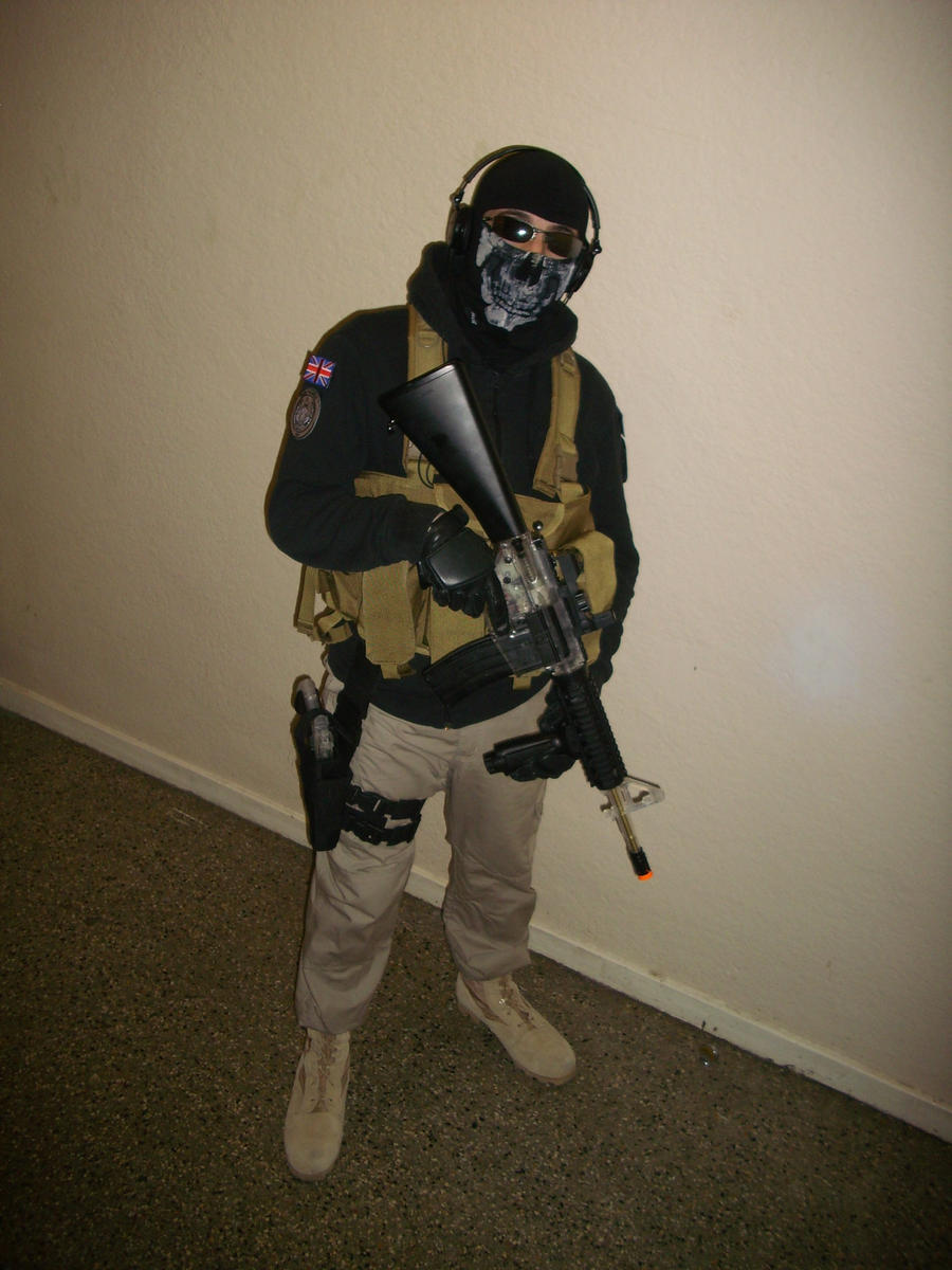 Decided to cosplay as ghost from mw2 just for fun. I'm not fully