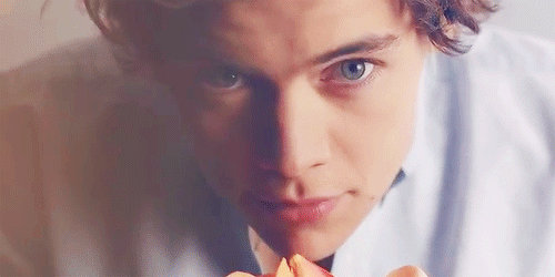 Tumblr Static 78311-harry-styles-shy-eyes-gif-ykq4 by SayoriUchiha