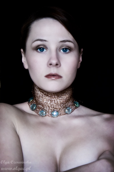 Aquamarine collar