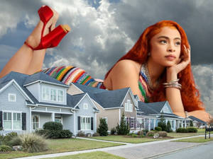 Giantess Ice Spice goes house hunting  