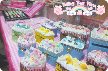 Holley Tea Time DecoDen Boxes