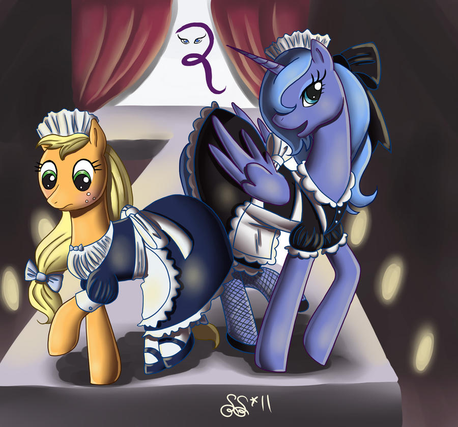 Maid Luna and Applejack