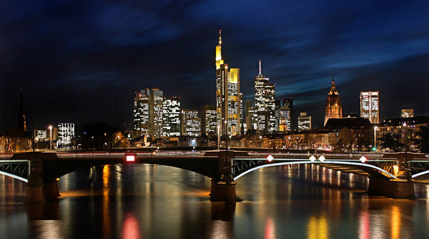 Frankfurt Skyline 2