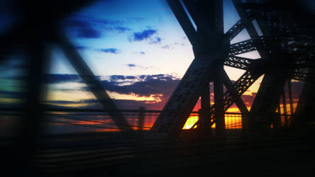 Sunset on Pont de Quebec