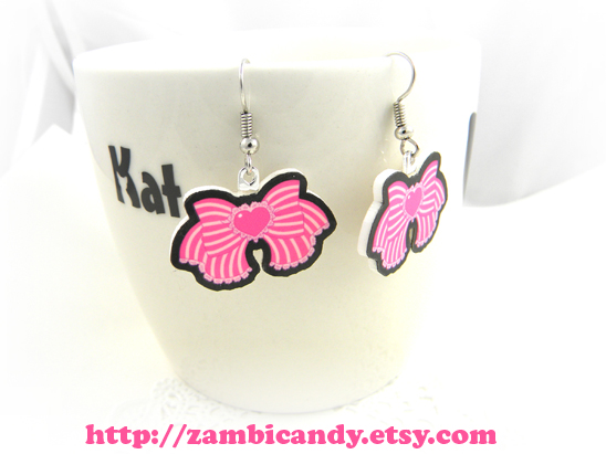 Dangly bow earrings