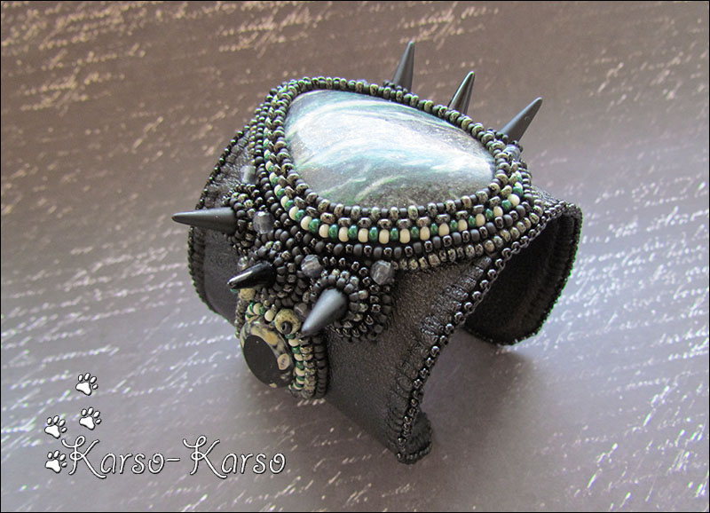 Green Lizard Cuff