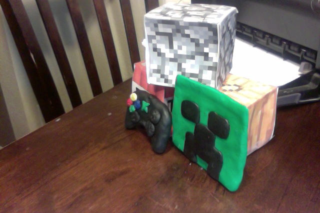 clay creeper and xbox controller