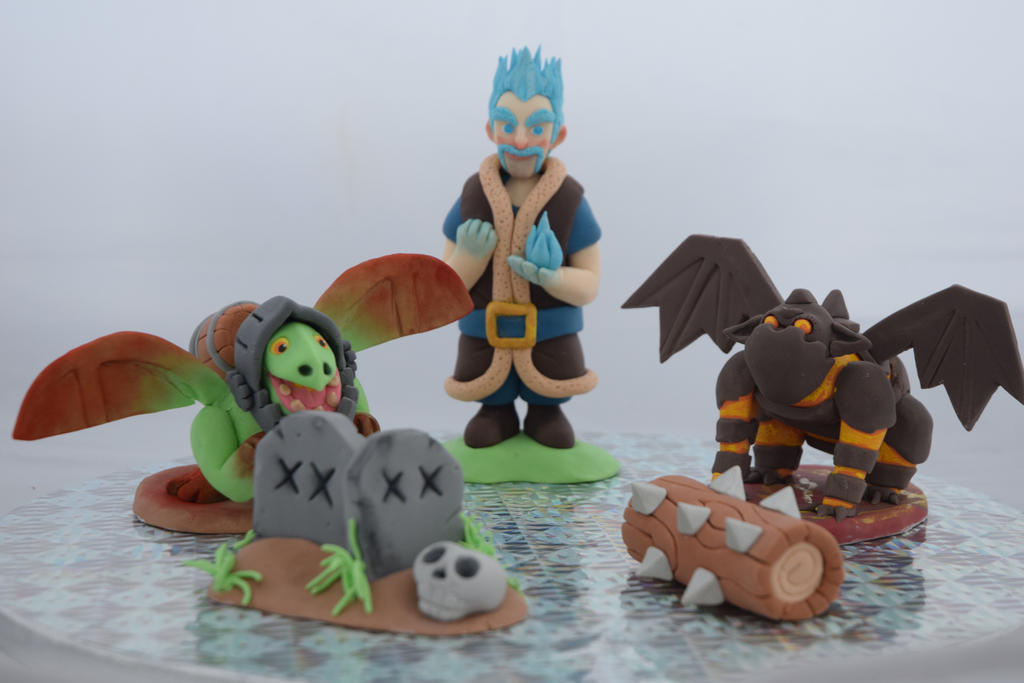 Clash Royale Cake Topper Set By Aislynn93 On Deviantart Clash Royale Cake Topper Set By Aislynn93 On Deviantart
