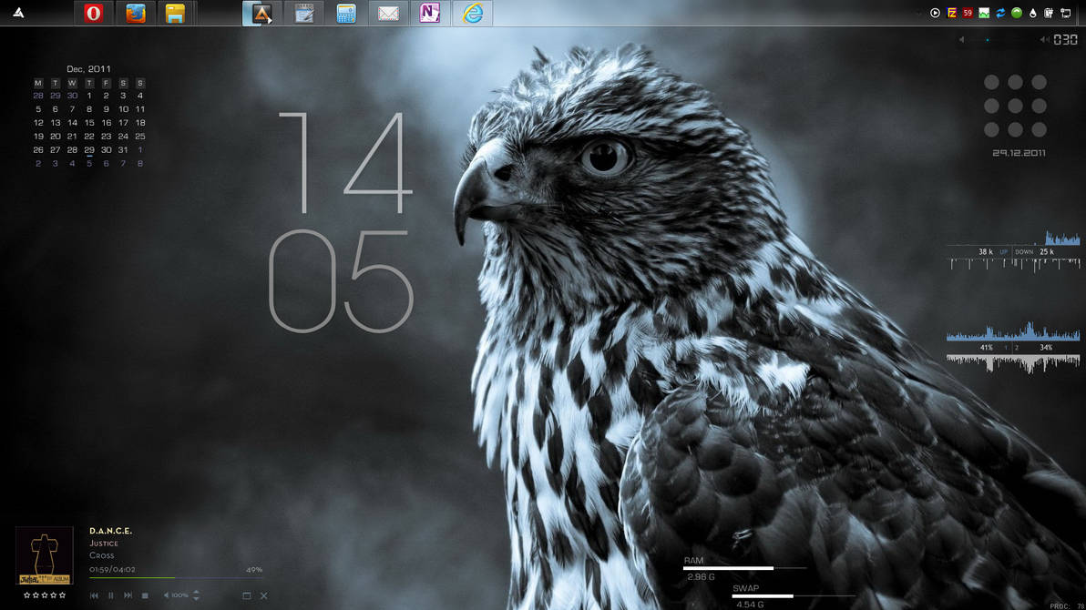 Desk 11-12-29 by Lgv91