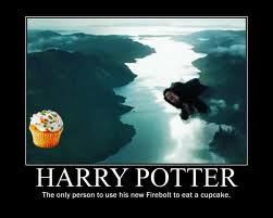 HARRY POTTER LOVES CUPCAKES!!!!!!