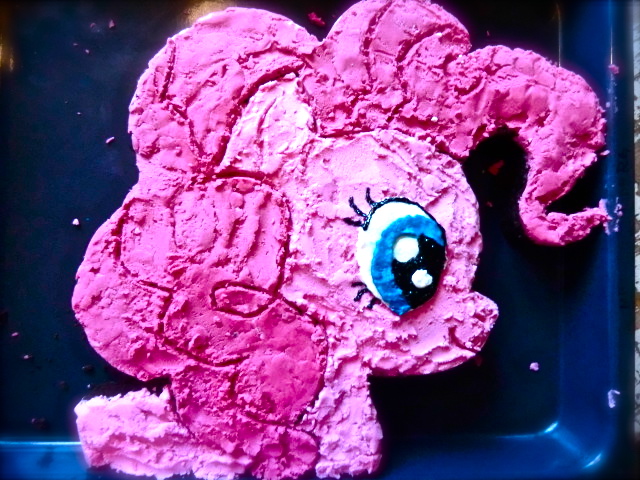 PINKIE PIE CAKEEE :3