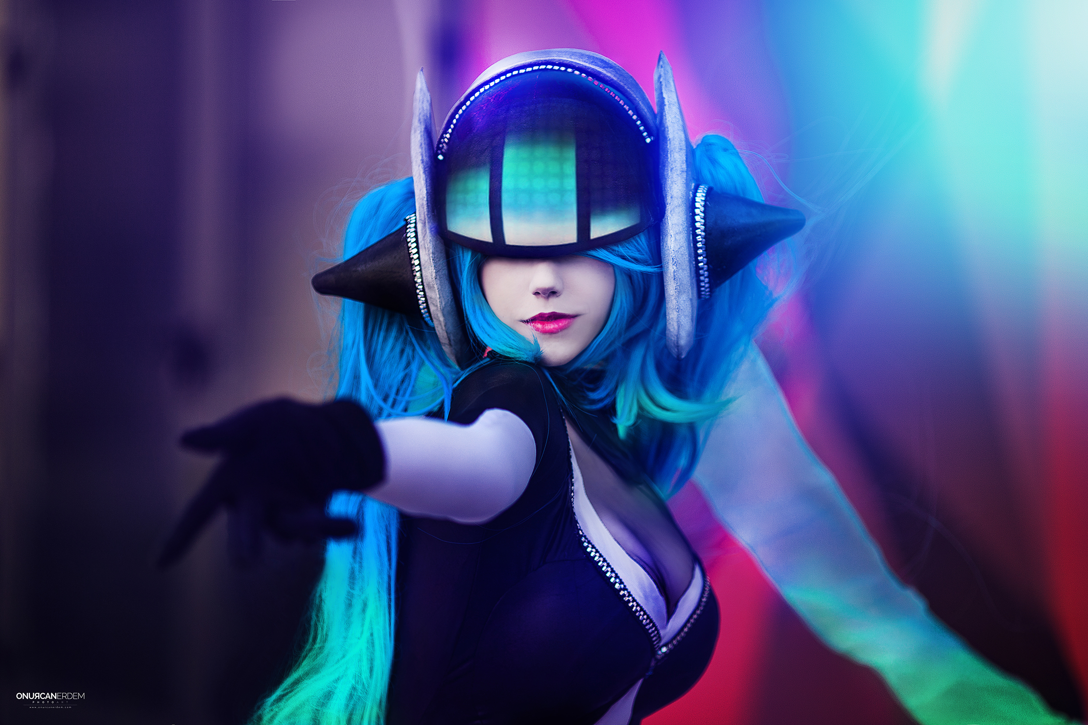 DJ Sona Cosplay