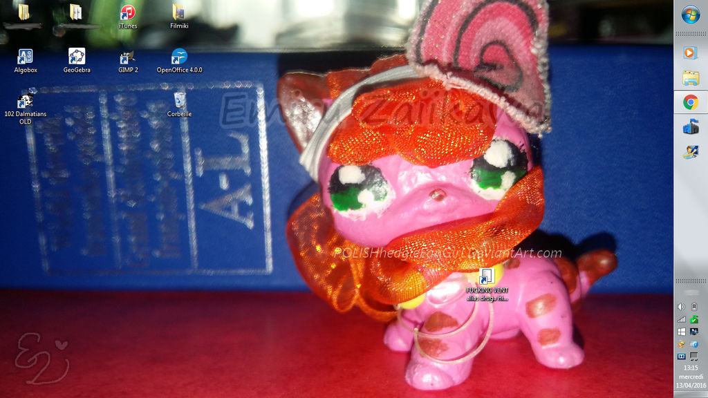 well, what a childish PC background by POLISHhedgieFanGirl on DeviantArt