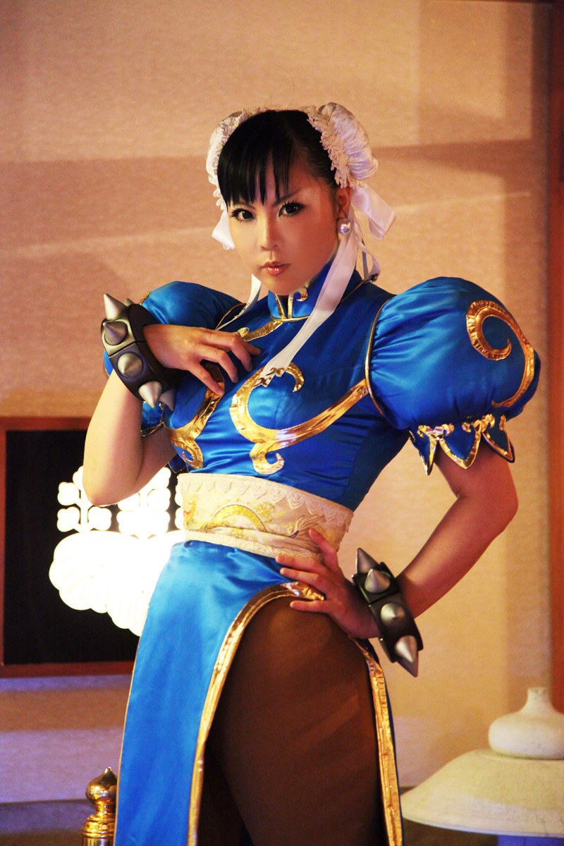 Chun-Li Cosplay photograph by Elin-Kuzunoha on DeviantArt