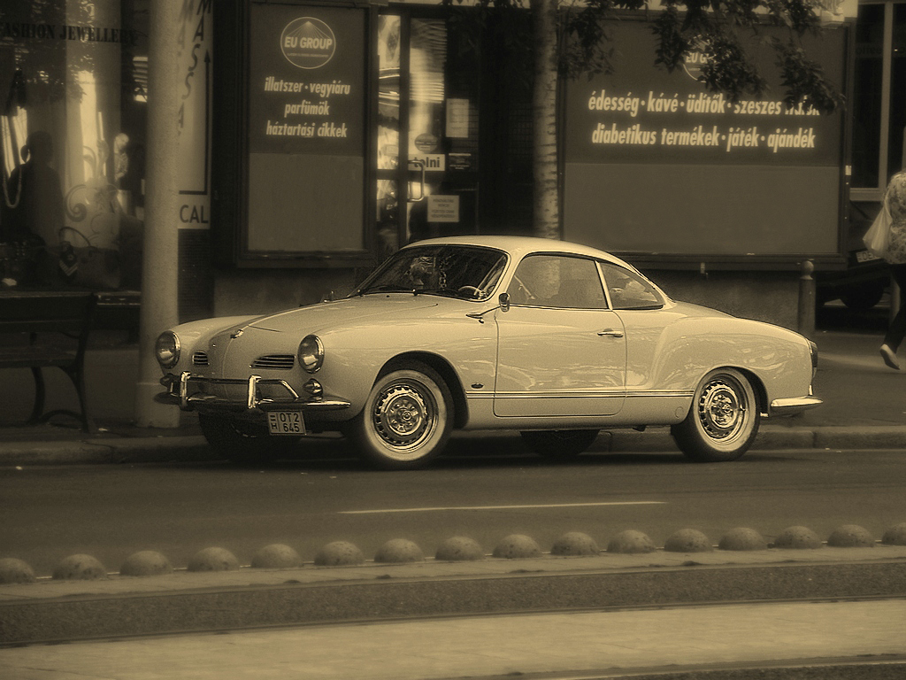 Volkswagen Karmann Ghia