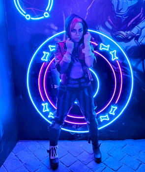 VI cosplay Arcane